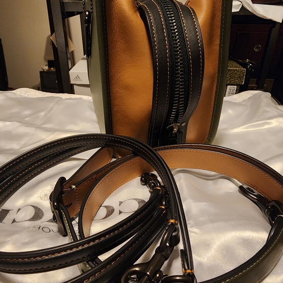 Coach Rogue Size 25. Olive Green Shoulder Bag with Animal Print Accents - Picture 8 of 17